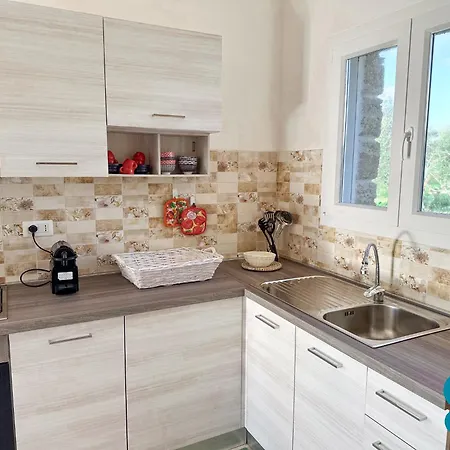 Trullo Nonnu Tore * 拉卡里